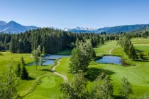 Der Golfplatz Sonnenalp besticht nicht nur durch den Ausblick. • © Sonnenalp Resort